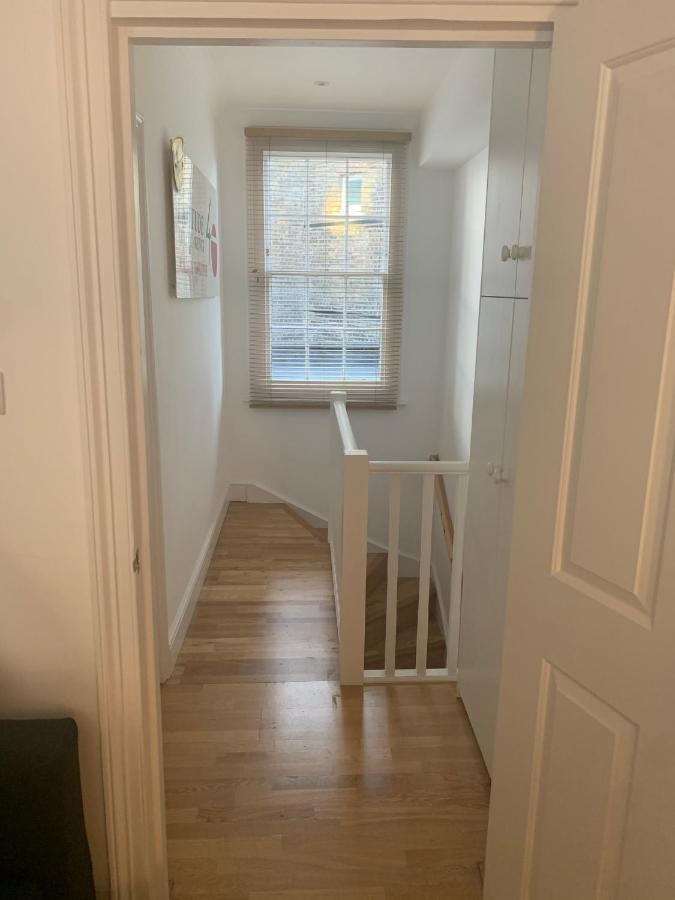Beautiful One Bedroom Flat In The Heart Of Notting Hill Gate 런던 외부 사진