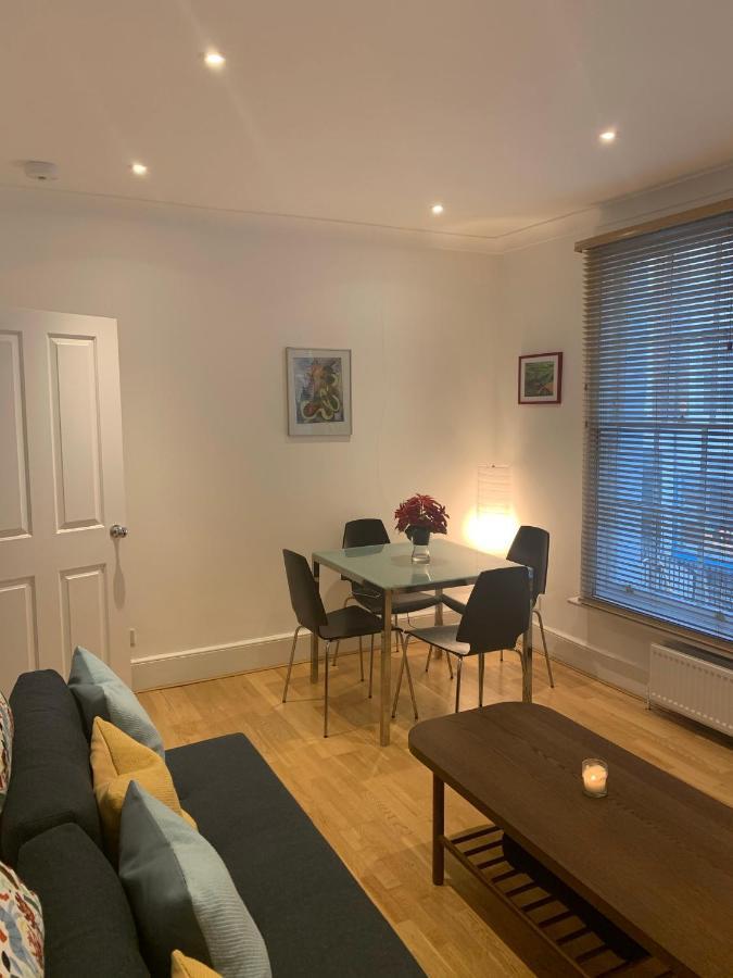 Beautiful One Bedroom Flat In The Heart Of Notting Hill Gate 런던 외부 사진